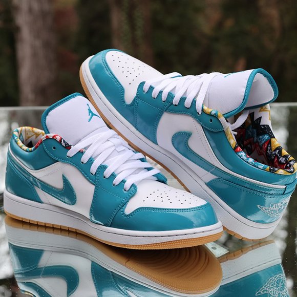 Air Jordan 1 Low Barcelona - Picture 8 of 10